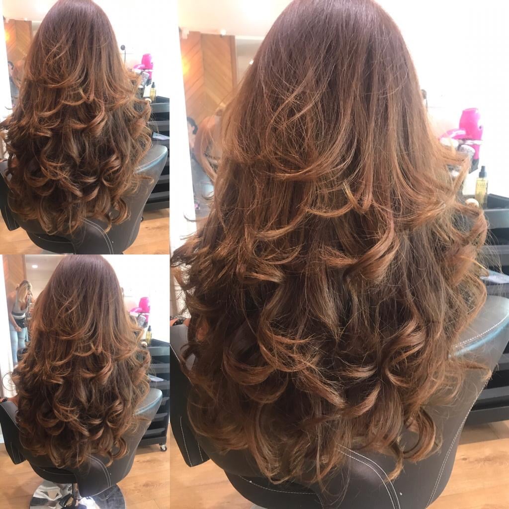 Vue sur des cheveux posés